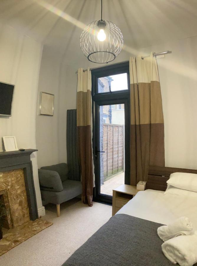 Cozy Private Room Londra Dış mekan fotoğraf