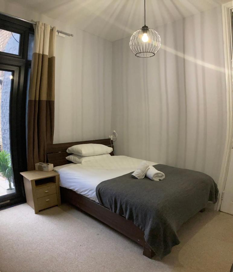 Cozy Private Room Londra Dış mekan fotoğraf