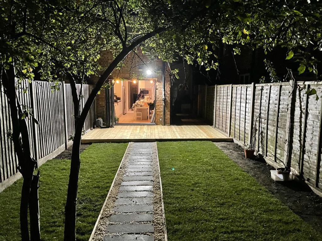 Cozy Private Room Londra Dış mekan fotoğraf