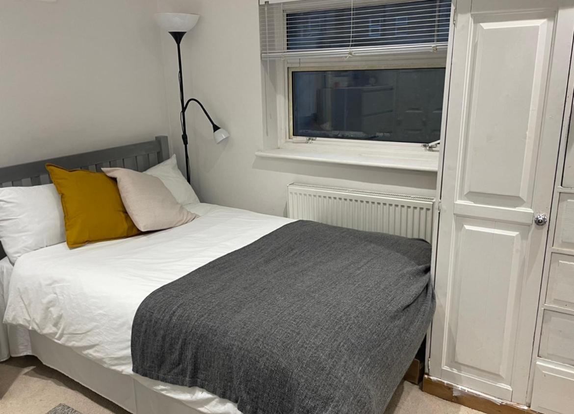 Cozy Private Room Londra Dış mekan fotoğraf