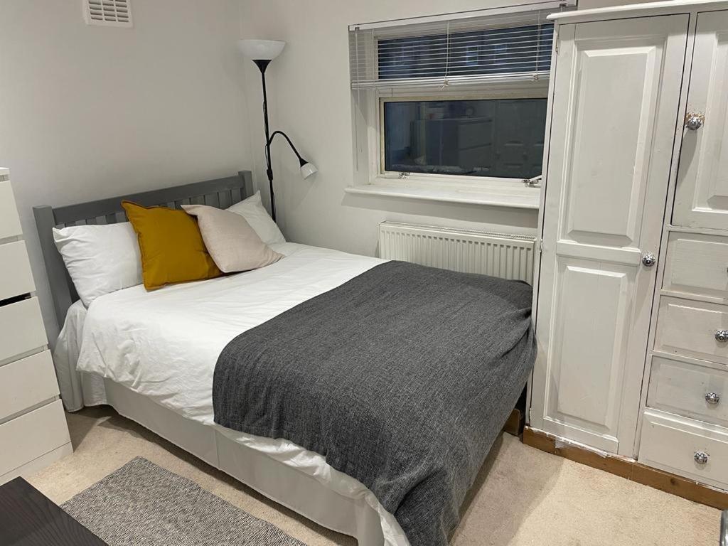 Cozy Private Room Londra Dış mekan fotoğraf